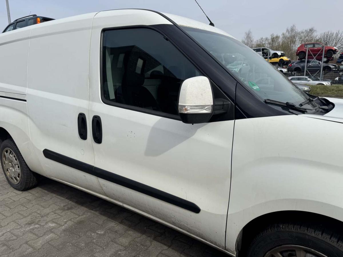 Fiat Doblo 2 original T&uuml;r vorn rechts 249 Bianco Banchisa Rohbau Bj.2018